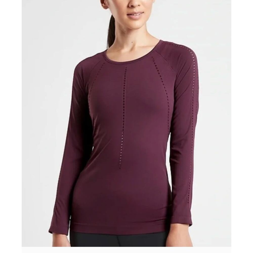 Athleta Shirt Womens Medium Purple Maroon Long Sleeve Foothill Eyelet Cutout